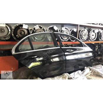 MERCEDES BAŞKAN TİCARET HATASIZ W205 KASA ÖN-ARKA KAPI SİYAH